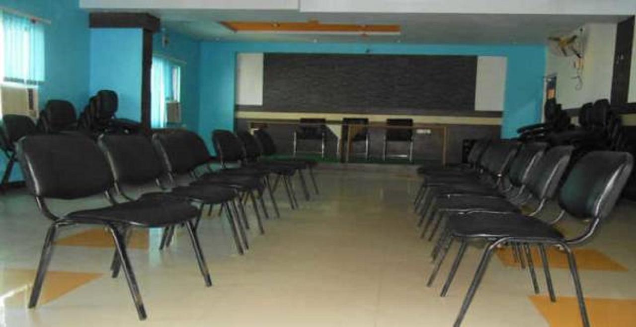 Hotel Bhubaneswari Classic Brahmapur Exterior photo